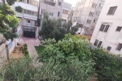 منزل للبيع عبارة عن بيت أرضي مؤسس للخامس، وأرض أمامه.. منزل للبيع عبارة عن بيت أرضي مؤسس للخامس، وأرض أمامه..