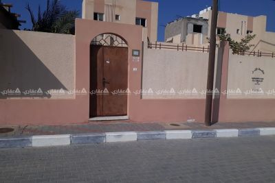 منزل للبيع غرب مسجد الحبيب محمد. منزل للبيع غرب مسجد الحبيب محمد.