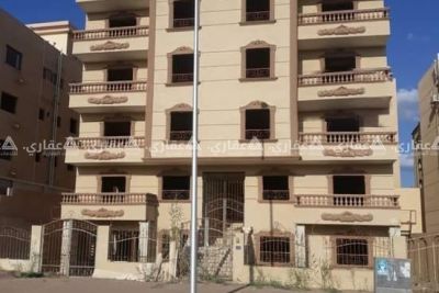 أرض فيها بناء عظم أرض فيها بناء عظم