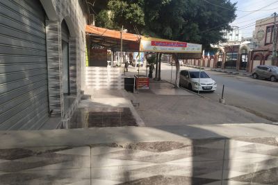 حواصل تجارية عدد (3) للبيع حواصل تجارية عدد (3) للبيع