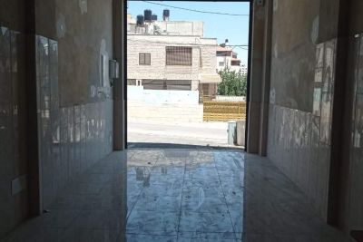محل تجاري للإيجار قرب الشارع العام محل تجاري للإيجار قرب الشارع العام